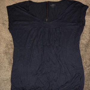 Women’s tank and shirt sleeve tops